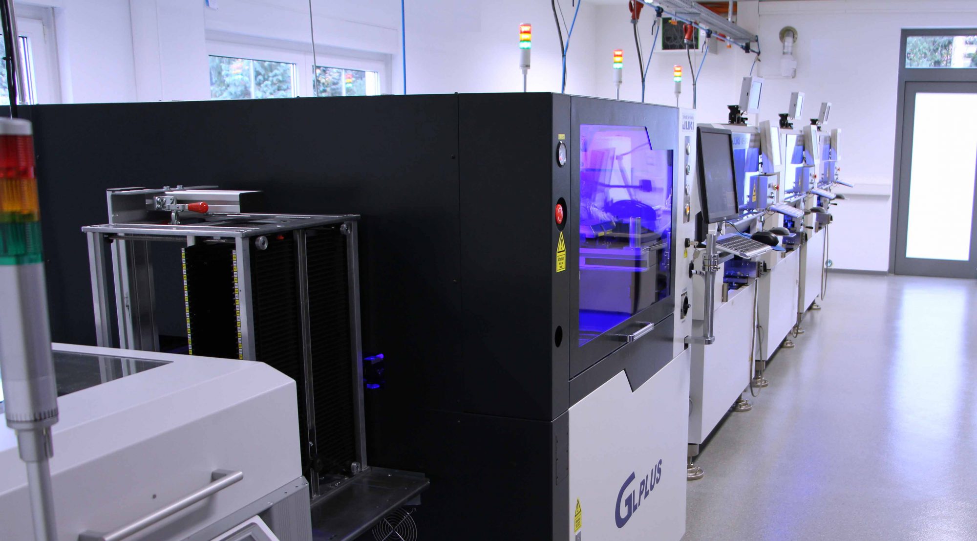 Bestücklinie in der Fertigung